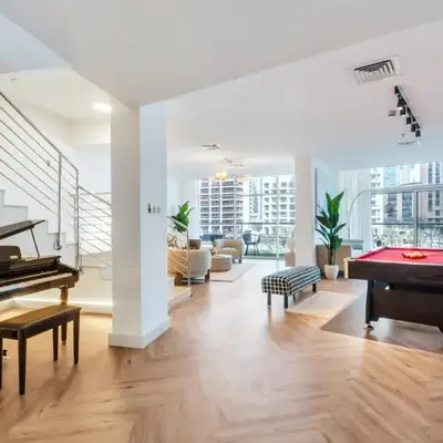 Vibrant Waterfront Duplex in Dubai Marina