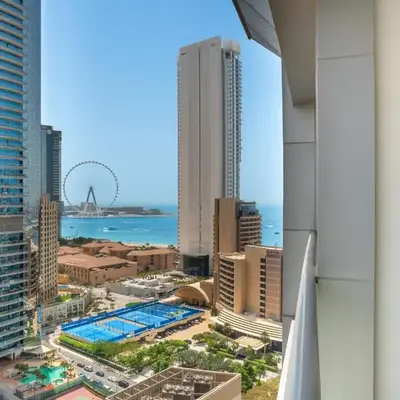 Cityscape & Coastal Charm Elegant 2BR Seaside