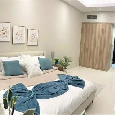 Luxury Studio Pool & Gym Access in Dubai Sports City