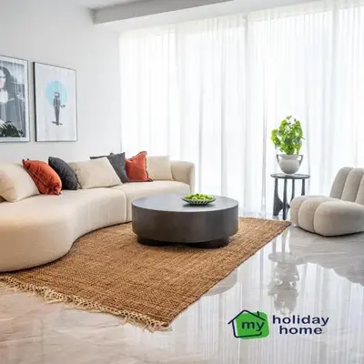 Luxurious Lake View 1BR - Business Bay - Pool - Gym