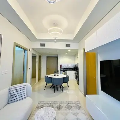Cozy Haven High Rise Balcony and Upscale Furnished