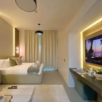 Urban Escape Studio l Pool