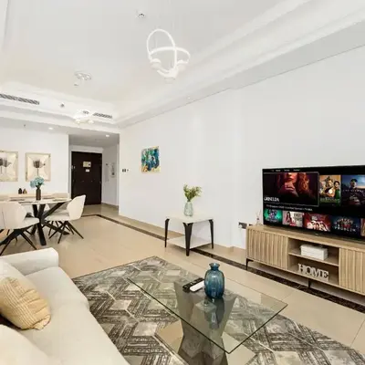 5 Min to Dubai Mall Lux Stay Tennis Court