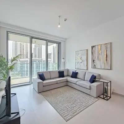 Deluxe 1-Bedroom in The Grand - Waterfront and Skyline Views