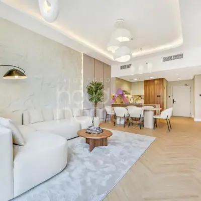 Modern 2BR Gem Full Golf Views & Pool