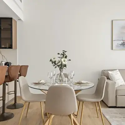 Stylish 1BR in Hamilton House
