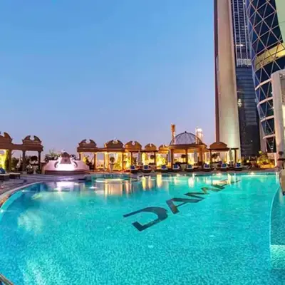 Beautiful Studio Prime location Pool & Gym
