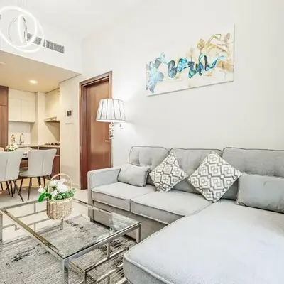 Stylish 2 BR Business Bay - Canal View - Gym and Pool