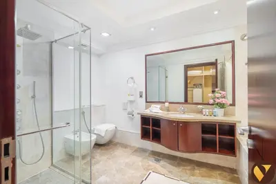 Gallery image of Vogue Palm Jumeirah Grandeur Residence near Atlantis The Palm and Nakheel Mall, Three Bedroom Plus Kids Room Apartment with Huge Private Sea-view Terrace and Private Beach Access, Get 30 percents off Zabeel Saray Dining in Dubai