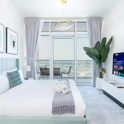 PVH - Serene Studio with Skyline View - Carson B