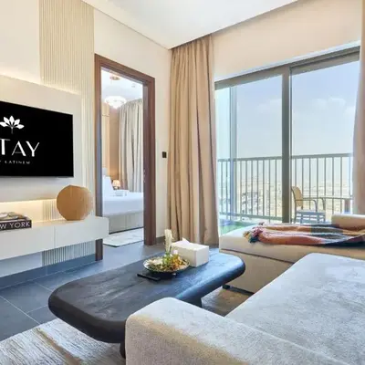 STAY BY LATINEM Luxury 1BR Plus Study Holiday Home CB 1013 Near Burj Khalifa