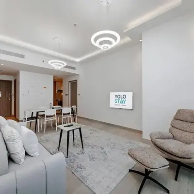 Elegant 1BR Apartment Me Do Re Tower in JLT