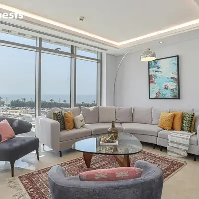 HiGuests - Oceanfront Luxurious 3BR at Th8 Palm Dubai