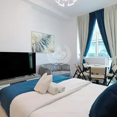 Royalton - Private Pool Luxe Studio in Dubai