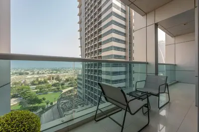 Gallery image of StayShort - Jumeirah Lake Towers sleeps 4 with City Views in Dubai