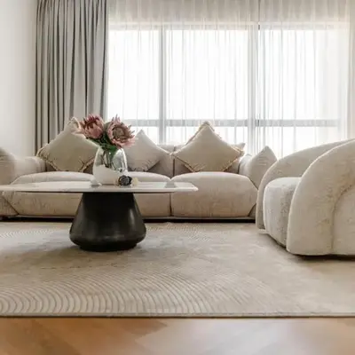 Elegant 2-Bedroom Apartment with Breathtaking Cityscape