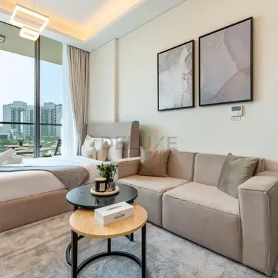 Walking distance to Dubai Miracle Garden and Butterfly Garden