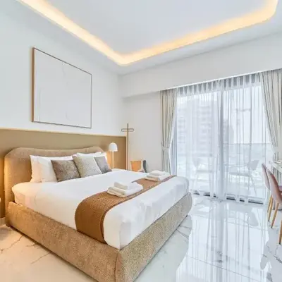 Modern & Elegant Studio Apartment in Azizi Riviera