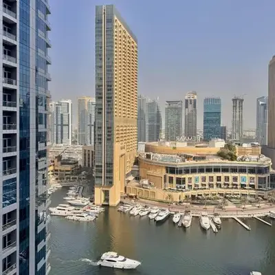 New Modern Marina View Apartment in Bay Central