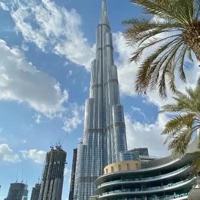 Burj Khalifa View Next to Dubai Mall Sleeps 12