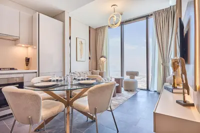 Gallery image of STAY BY LATINEM Luxury 1BR Holiday Home CB 3506 Near Burj Khalifa in Dubai