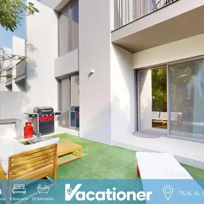 Vacationer l Luxury Comfort 2 Bed Villa with Garden & Garage I Motor City