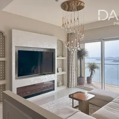 Branded 2BR in Nakhlat Jumeira - Palm View