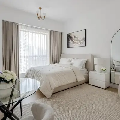 Spacious and luxurious studio with amazing marina view!Rimal !