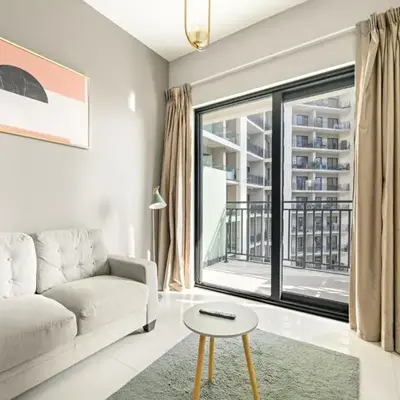 Stylish 1BR w/ Pool View | Heart of Business Bay
