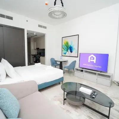 AWS Holiday Homes - Modernity with a View