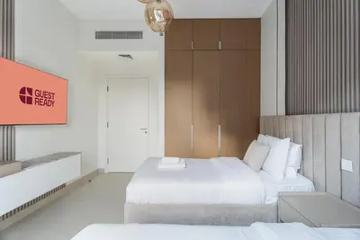 Gallery image of GuestReady - Stylish Stay | Lagoon Access | 2 BHK in Dubai