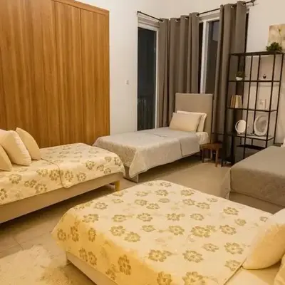 Accommodation for girls only