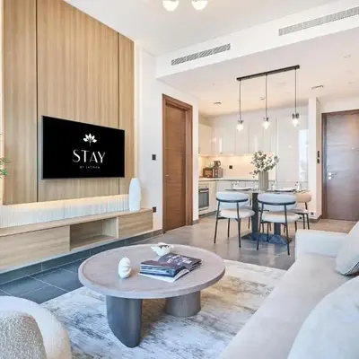 STAY BY LATINEM Luxury 2BR Holiday Home CB 1313 Near Burj Khalifa