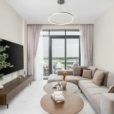 Elegant 3BR & City Skyline View Azizi Greenfield