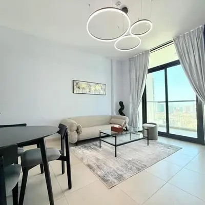 Mahenti - Spacious 1-Bedroom Apartment in JVC