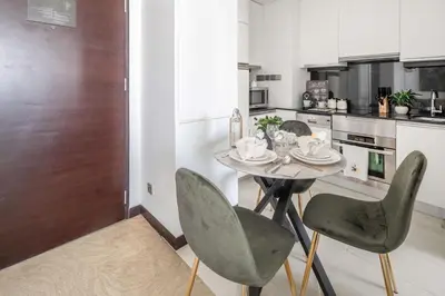 Gallery image of Frank Porter - Dubai Marina Mall Hotel in Dubai