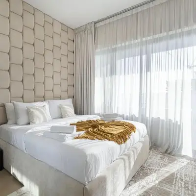 Deluxe Binghatti Suites by Hostiva - Burj View