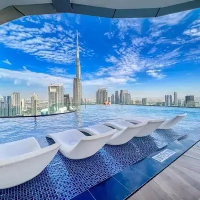 2BR With Rooftop Pool Offering Burj Khalifa Views