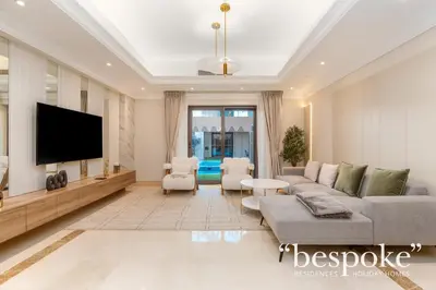 Gallery image of Bespoke Holiday Homes - Luxury 3BR Townhouse with Private Pool in Fairmont, Palm Jumeirah in Dubai
