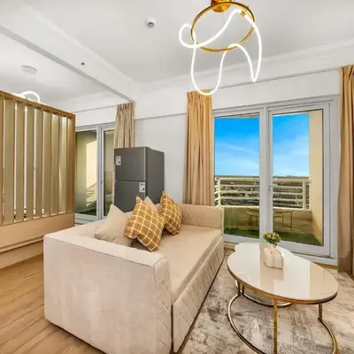 Luxury 3BHK w Floating Bed in Dubai Marina Man 2501