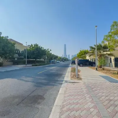 Elite Villa in Jumeirah Park - Private Pool - 4BR