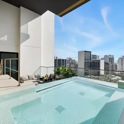 BLVD Luxury 2BHK with Private Pool Near Circle Mall