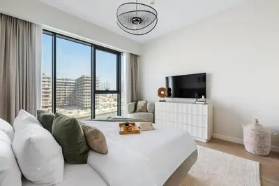 Gallery image of Luxurious 3BR with Burj Khalifa and Canal View in Dubai