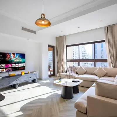 Spacious 1BR with Terrace l Near Palm Jumeirah Mall