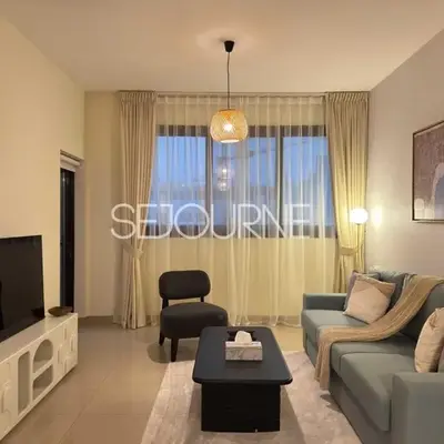 Cozy & Bright 1BR La Riviera Estate A