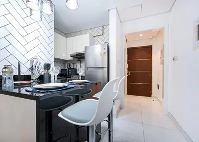 Gallery image of Stayshort - Minimalist Studio Apartment in JVT Sleeps 2 in Dubai