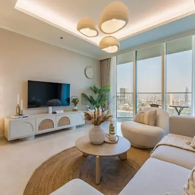 Prestigious Waterfront Community
