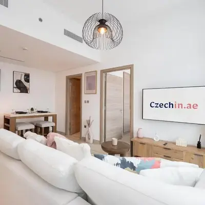 Chic 2BHK Retreat with Marina Views by Czechin