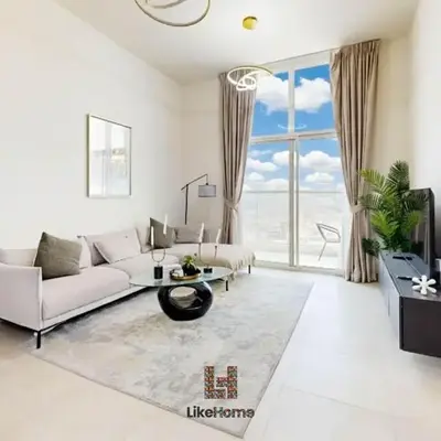 Family-Friendly 2BR in Azizi Plaza with Pool & Gym