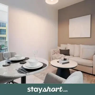StayShort - Chic studio in Production City that sleeps 4